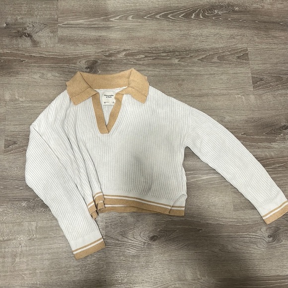 Abercrombie Collared Sweater - Picture 1 of 3